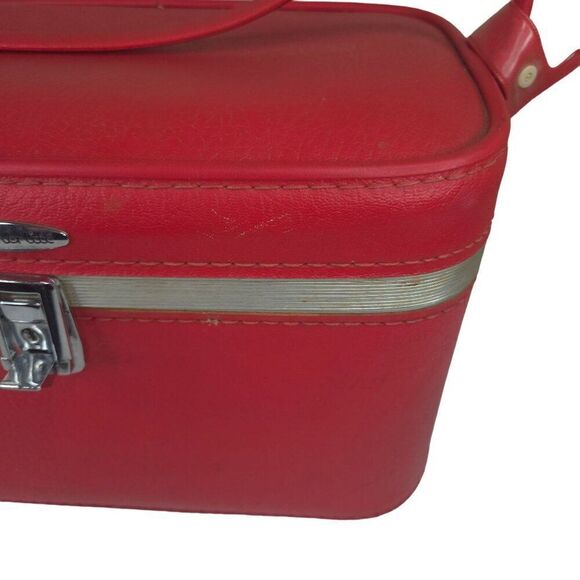 Vintage 60s Red Travel Train Case Carry On Bag - Picture 3 of 12